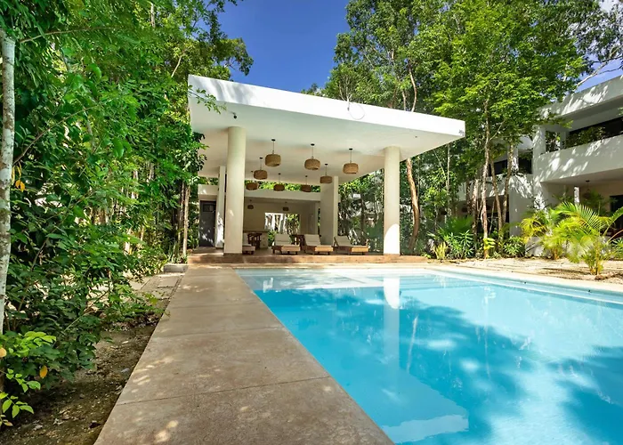 Hotel with view: Aqua Viva, Pool, Ac, Internet, Beach Club